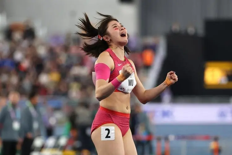 跨栏女神, 奖赛, 秒之外