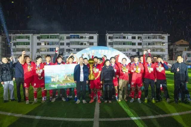 让观众在观, 问鼎 让观众在观, 问鼎